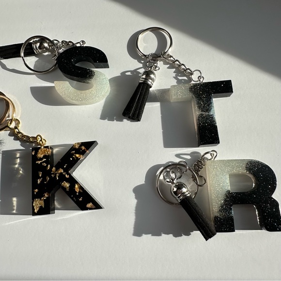 Red Lips Keychain - Picture 4 of 7